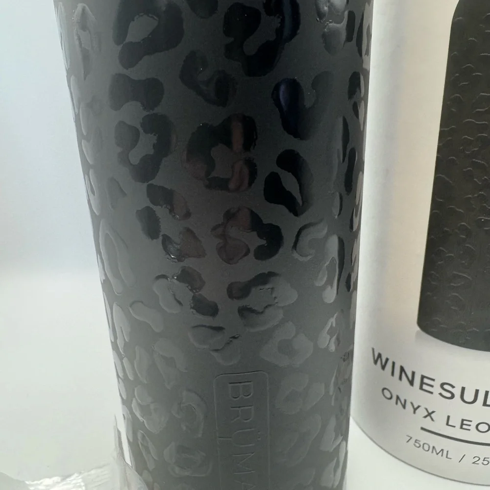 BrüMate‎ Onyx Leopard Winesulator